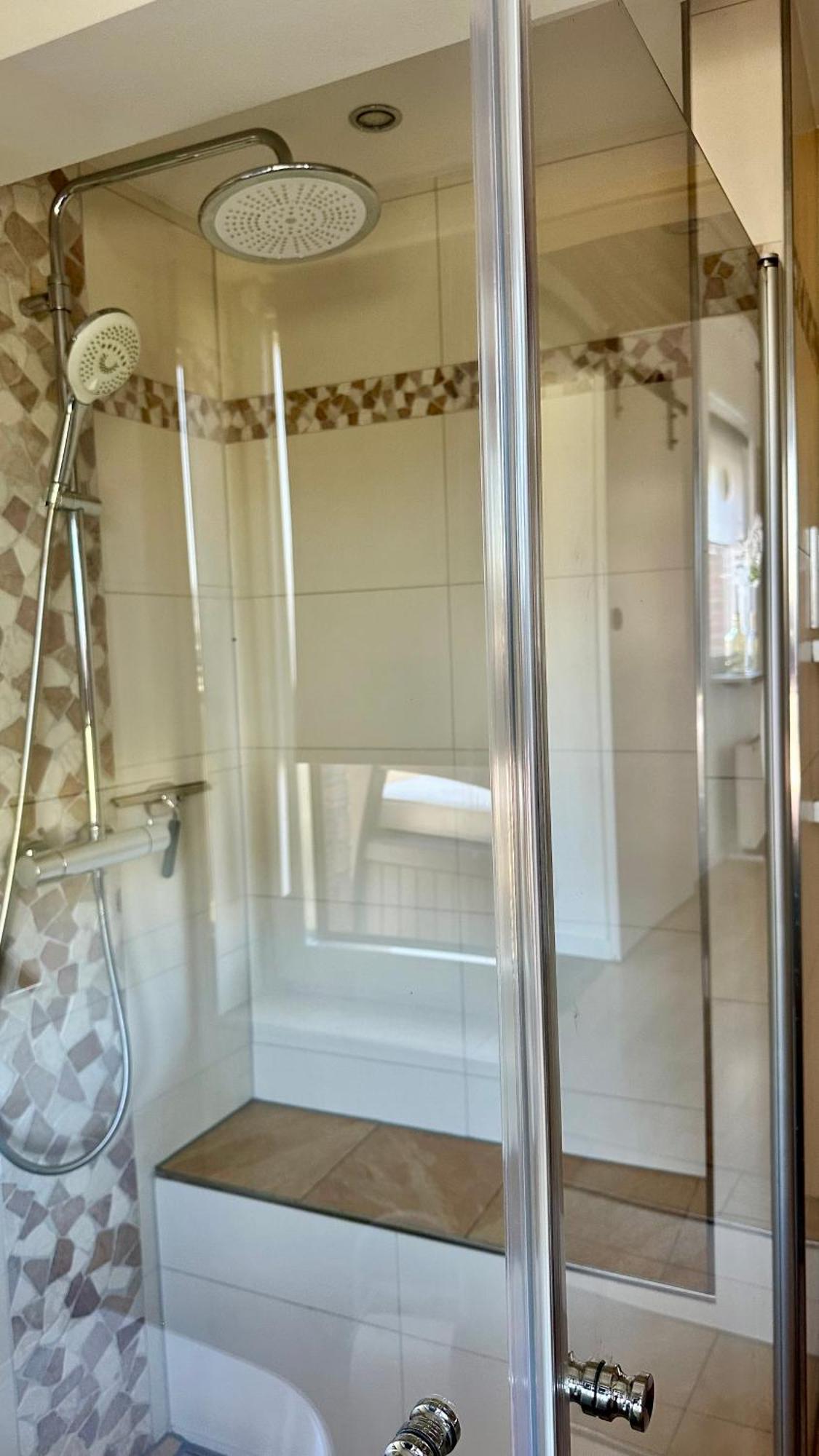 Traveller Awards 2025 - Nordeifel Fw 75 M2 Mit 50 M2 Terasse- Thermen-Badewelt, Phanasialand, Koeln, Bonn, Eifelwanderung Oder Nur Mal So Zum Entspannen 奥伊斯基兴 外观 照片